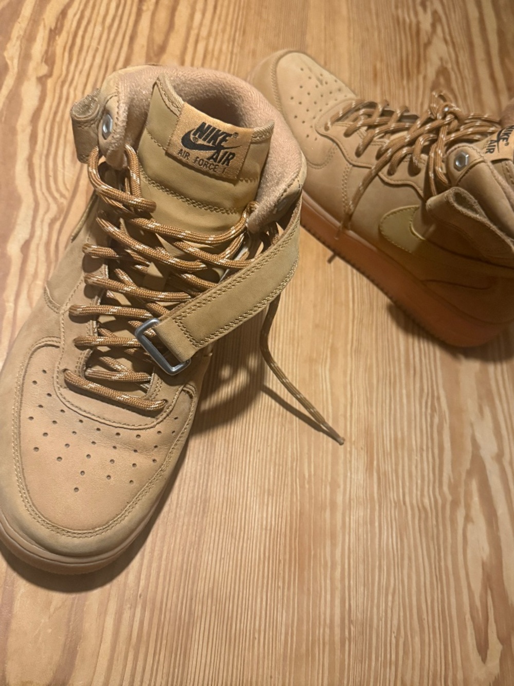 NIKE Air Force 1 Mid '07 Flax Wheat Gum Light Brown Men's size 9 Sneakers